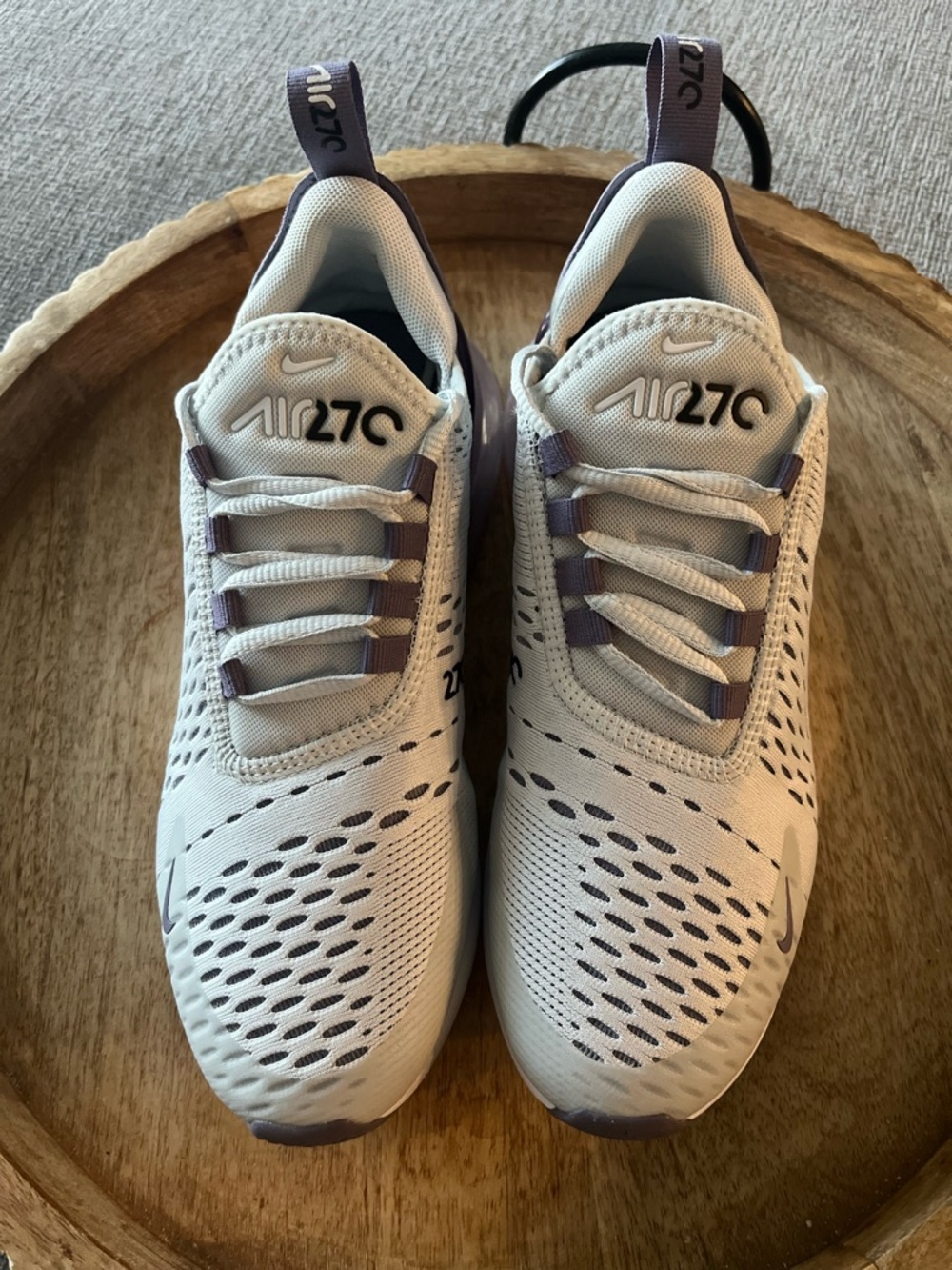 Nike Air Max 270 Sneakers in Light Gray and Purple - Picture 4 of 15